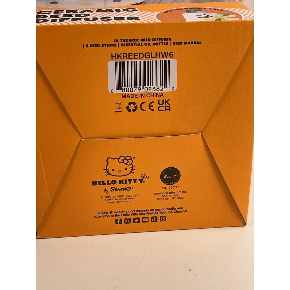 Hello Kitty Sanrio Halloween Witch Ceramic Reed Diffuser (Vanilla)